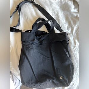 Lululemon large tote